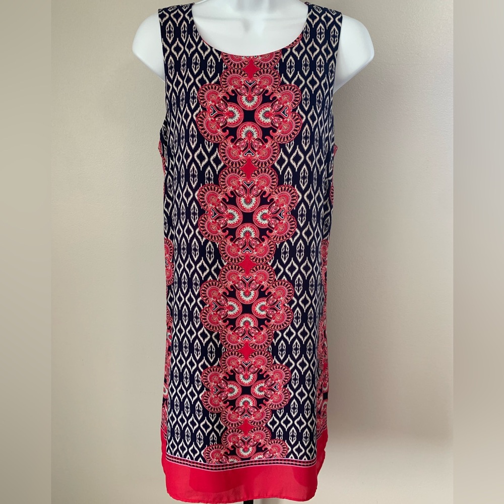 Rose & Olive Sleeveless Navy Shift Dress with Pink Medallion Print